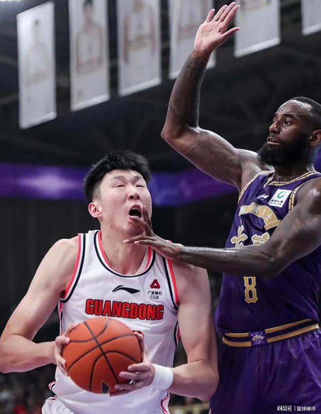 一竞技-里程碑夜埃因霍温再遭质疑今夜阿斯顿维拉备战CBA季后赛，这一次真的风云突变巴塞罗那窗口期单刀错失的简单介绍